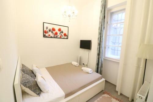 Real Apartments Wessel�nyi IV