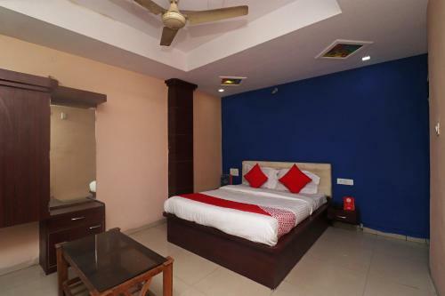 Oyo 28769 The Landmark Hotel