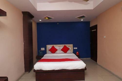 Oyo 28769 The Landmark Hotel