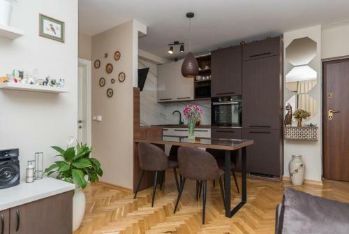 Brand New! Chic Apartment Zoja Near Beach