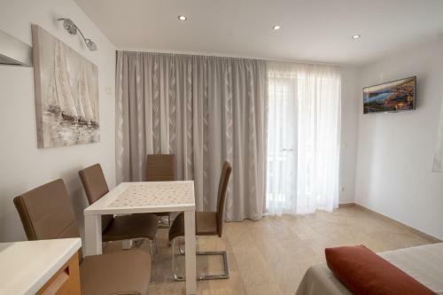 Hostal Apartments Bogica