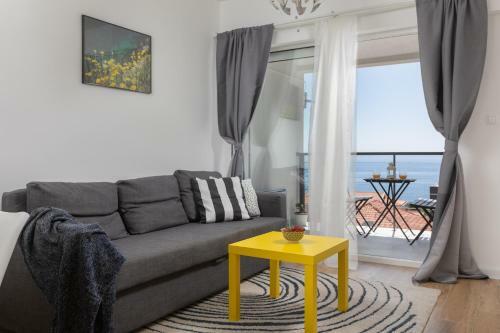Apartments Left & Right With Jacuzzi, 4 Stars
