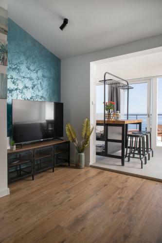 Apartments Left & Right With Jacuzzi, 4 Stars