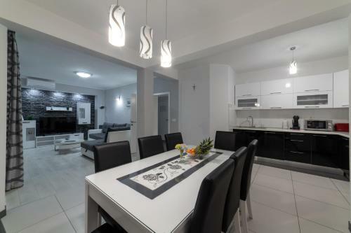 Apartamentos Guest House Ban