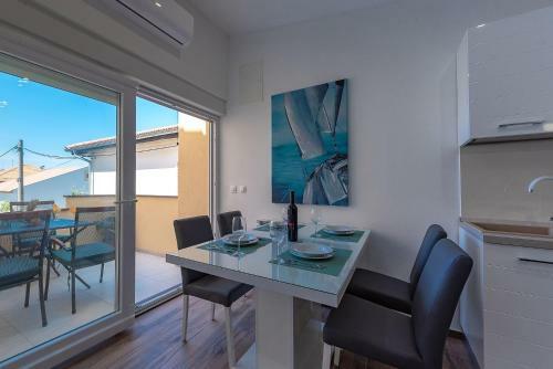 Apartments Dijana