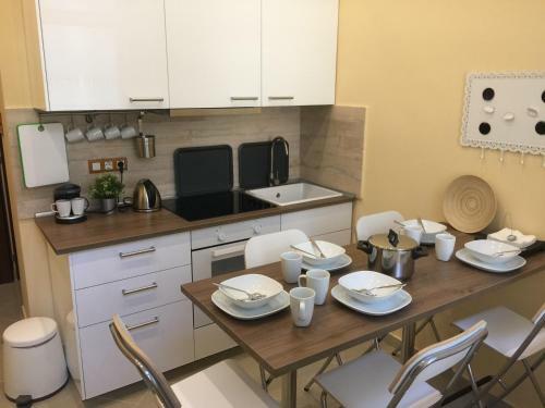 Entire Luxury Apartment In The City Center