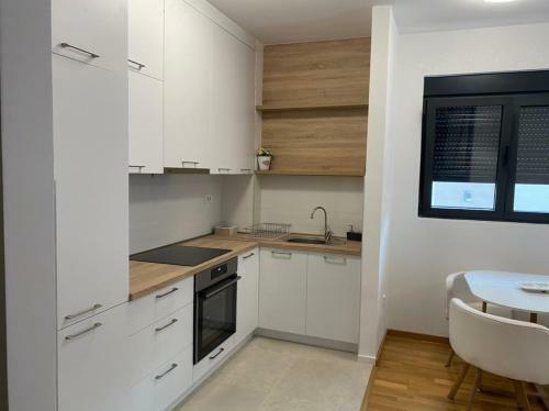 Ms Apartment