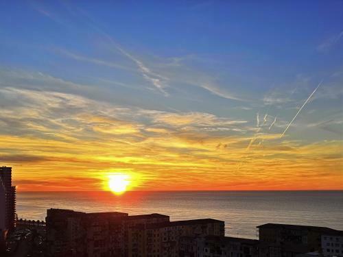 Nice Apartament With Sea And Mountain Views