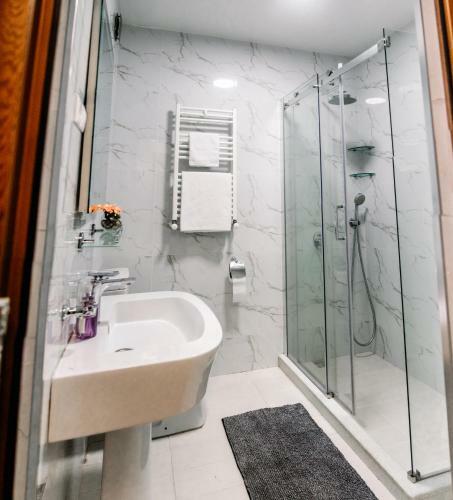 Nice Apartament With Sea And Mountain Views