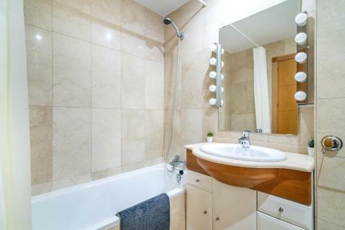 N&a Swan 2bdr Apartment