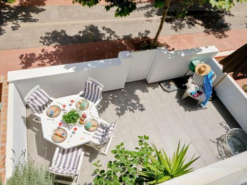 10 Paradise Villa On Sea Front, Terrace!