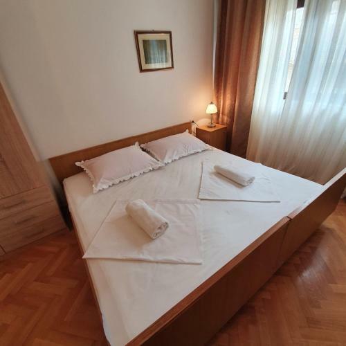 Apartments And Rooms Jasminka
