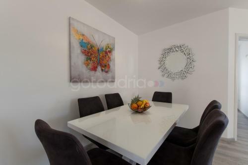 Sea View Apartments Dammi