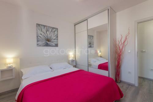 Sea View Apartments With Free Parking