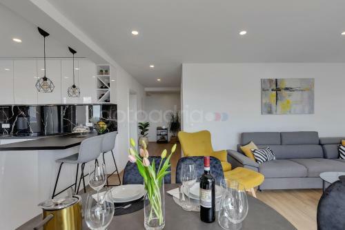 Luxurious Apartments Lara&luka