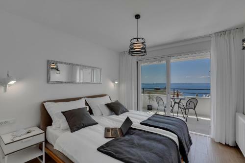 Holiday Home L & B Makarska