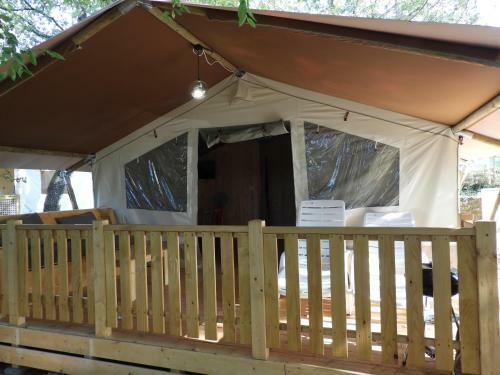 Dt Lodge Tent Safari Joy, Lanterna