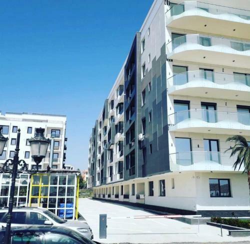 Apartament Building Stefan Mamaia Nord