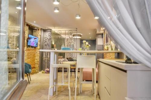 Studio Apartman Eleven