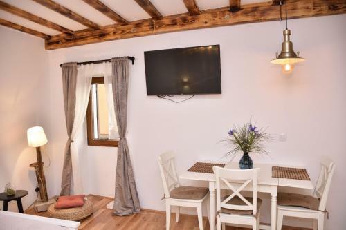 Bruno Old Town Apartments