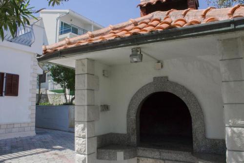 Apartamentos Studio Arbanija 13298e