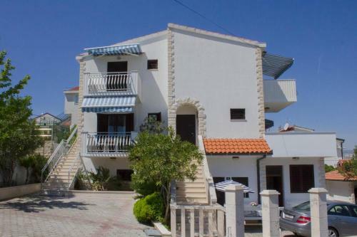 Apartamentos Studio Arbanija 13298a