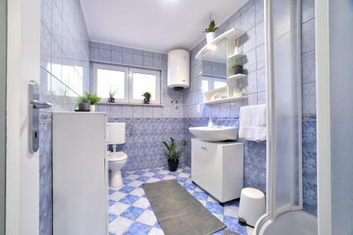 Apartment Lola