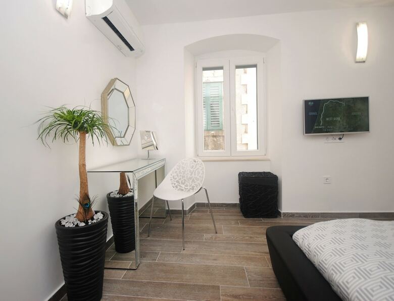 Apartments Kogo