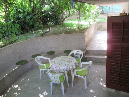 Velin Apartment