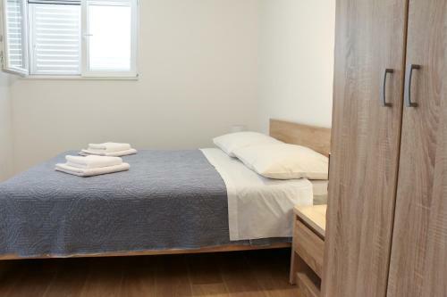 Velin Apartment