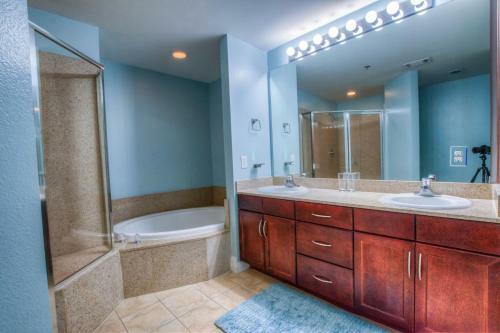 Laketown 829 Gorgeous 2 Bd Plusbunks, Gulf Views, Best Amenities,great Location