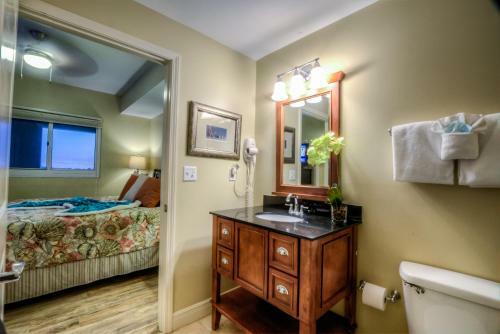 Sterling Breeze 503! Beautiful 1 Bd 2 Ba, Ocean View, Beach Service Included