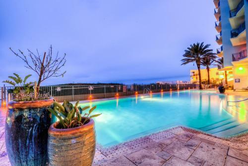 Sterling Breeze 503! Beautiful 1 Bd 2 Ba, Ocean View, Beach Service Included