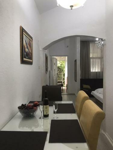 Garden Apartment