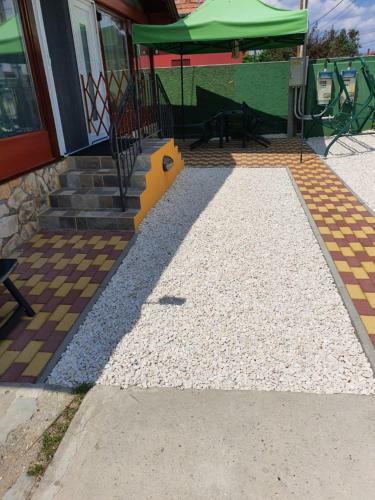 Apartamento Family Friendly Gy�l