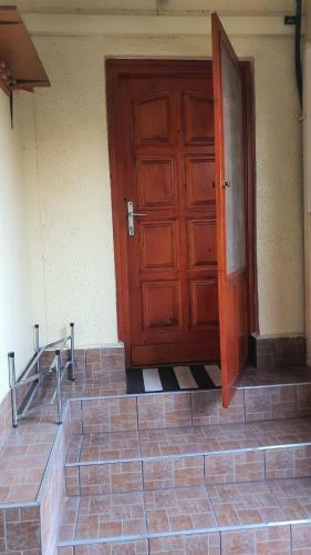 Apartamento Family Friendly Gy�l