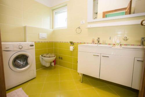 Apartment In Porec/istrien 39700