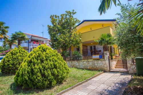 Apartment In Porec/istrien 39700