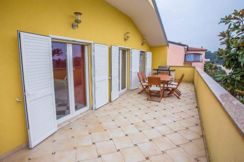 Apartment In Porec/istrien 39700