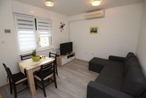 Apartment ?uku?i?
