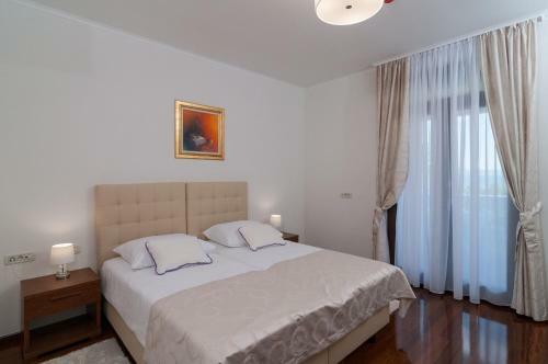 Hostal Luxury Rooms Near The Beach