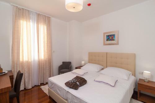 Hostal Luxury Rooms Near The Beach