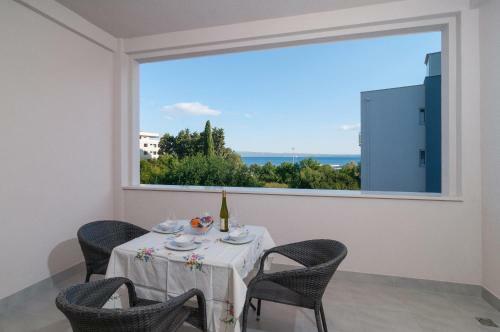 Hostal Luxury Rooms Near The Beach