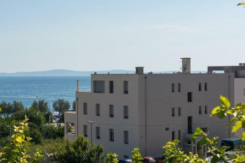 Hostal Luxury Rooms Near The Beach