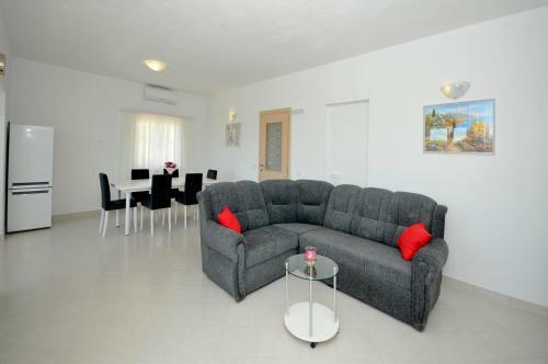 Apartment Mira