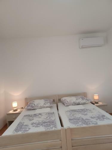 Apartment Mira