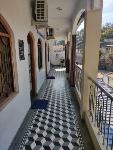 Hostal Ashapura Guest House