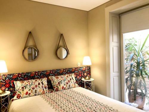 Homeintown Almada - Downtown Elegant Apartment - Terrace AC & Wifi