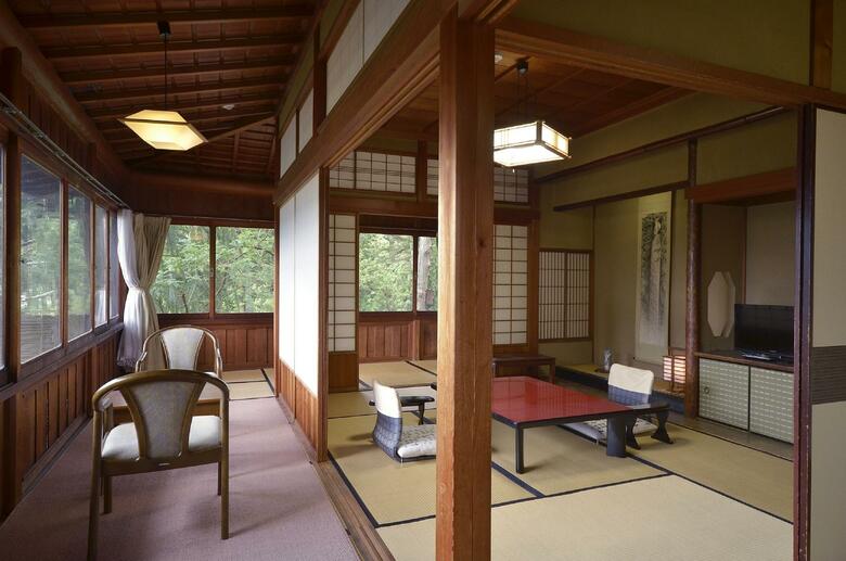 Yunoshimakan