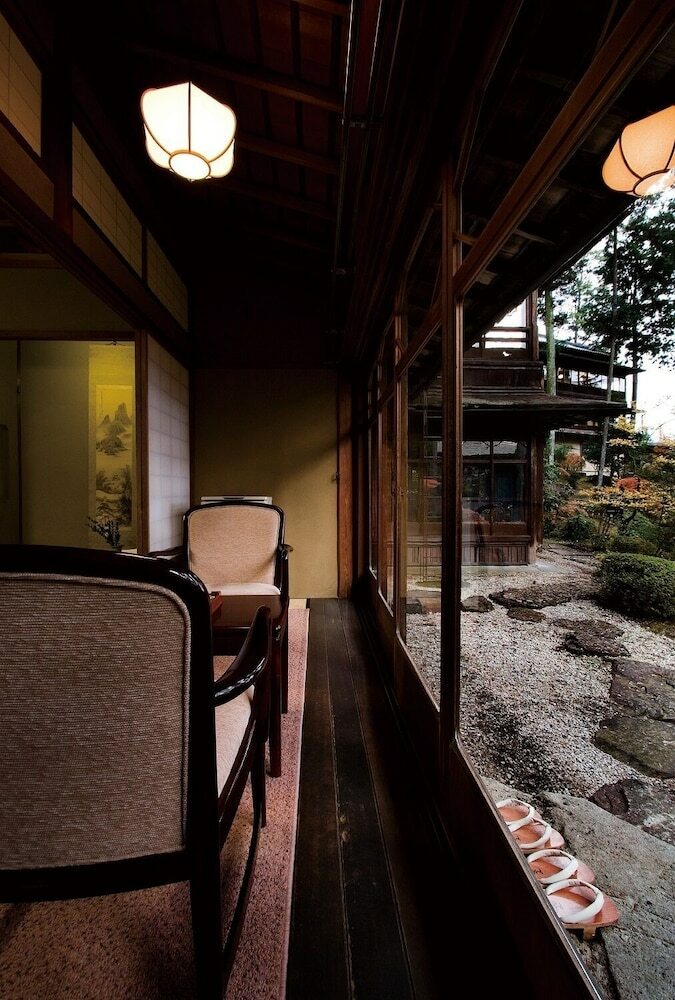Yunoshimakan